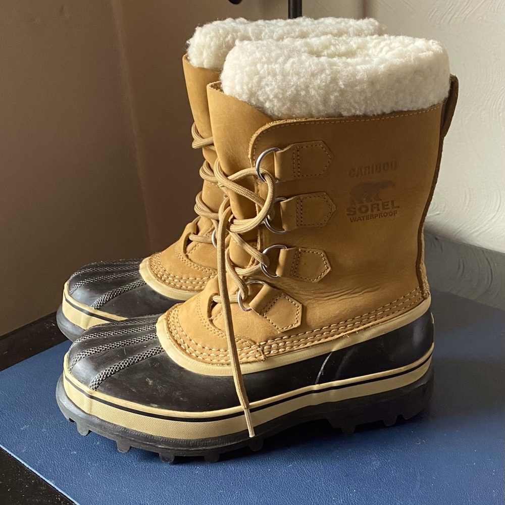 Sorel Women’s Caribou Boots - Size 7